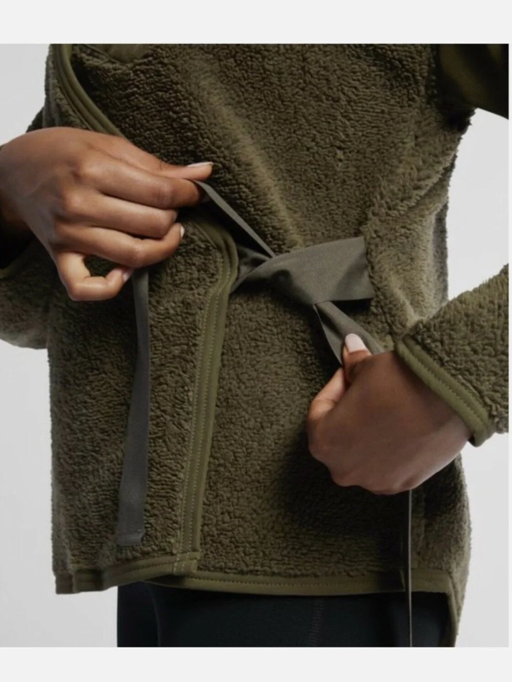 nike sherpa wrap